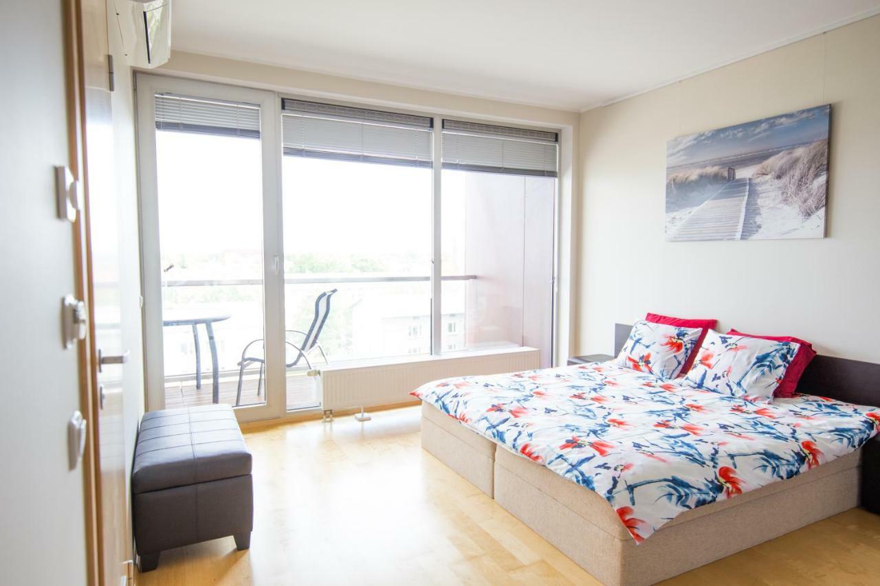City Center Apartment Aida Пярну Екстериор снимка